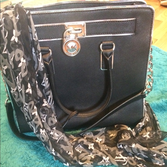 Reduced! 🎀Michael Kors Large Hamilton Bag🎀