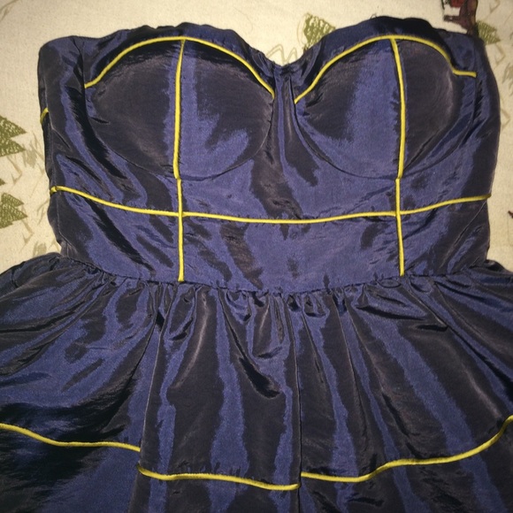 Bustier mini dress - Picture 2 of 4