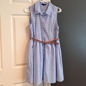 Final price drop! Boutique Chambray Dress