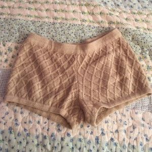 Beige knit shorts