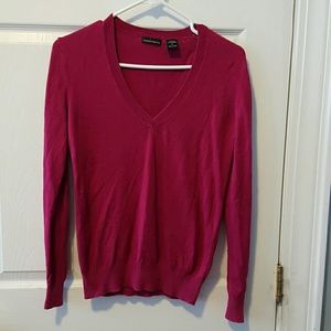 Silk & cashmere magenta sweater!