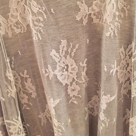 NWOT grey lace racerback tanktop - Picture 2 of 4