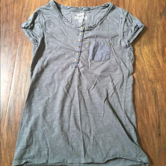 grey button down t-shirt