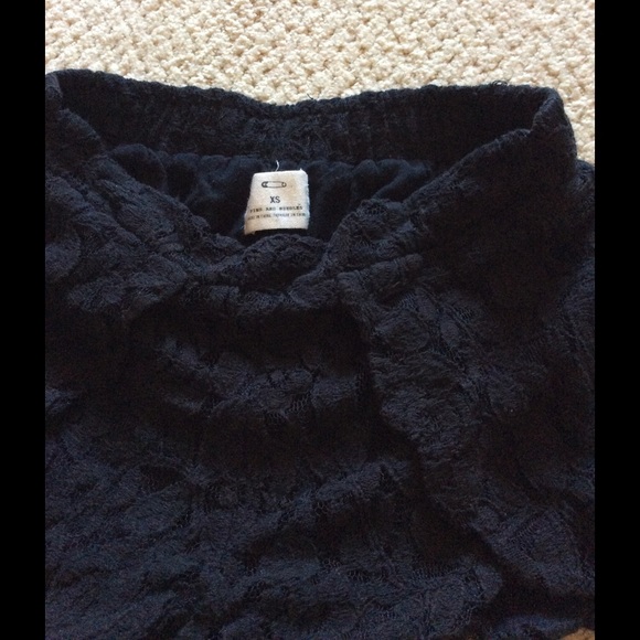 Lace Short Bundle (with tags) - Picture 2 of 4