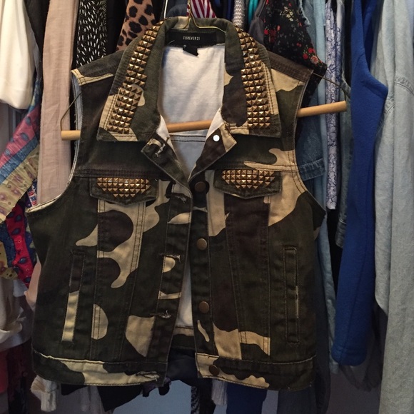 Camo vest