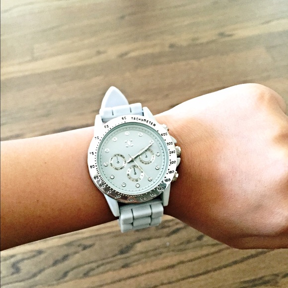 Silver and light grey watch - Picture 4 of 4