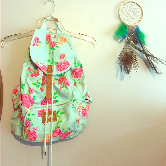 PINK Floral Backpack. 🌸