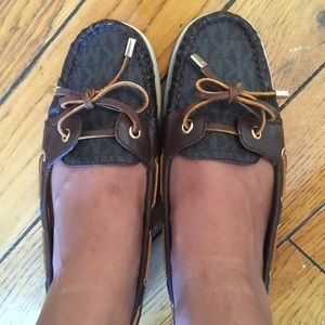 ✨✨Michael Kors boat shoes✨✨