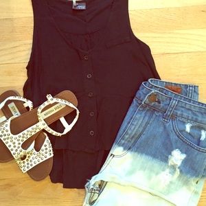NWOT Sparkle & Fade black cropped button up tank