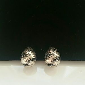 John Hardy Buddha Belly Earrings w Black Sapphires