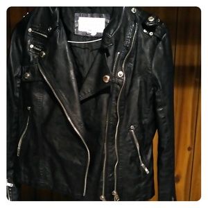 SOLD! luxe bcbgeneration leather bomber