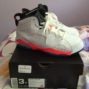 Jordan 6's