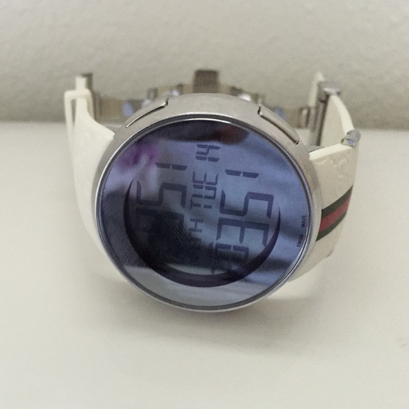 2013 Gucci watch - Picture 2 of 3