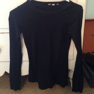 Black long sleeve rubbish shirt!