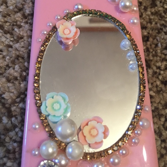 iPhone 5s phone case - Picture 4 of 4