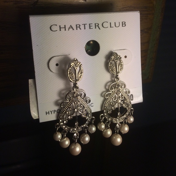 BRAND NEW silver, diamond pearl dangle earrings
