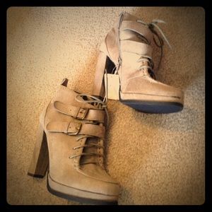 🎀 Target Taupe Boots 🎀