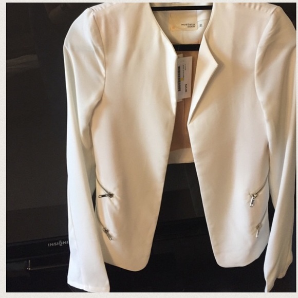 Double Zip White Blazer. NWT - Picture 3 of 4