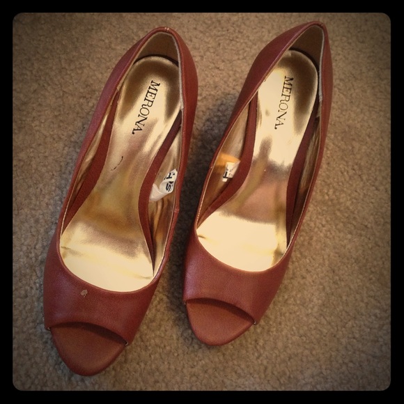 🎀 Cognac Target Shoes 🎀