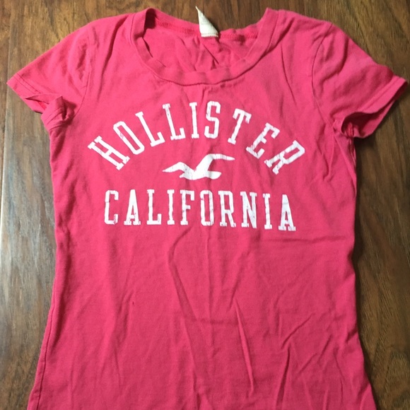 pink Hollister shirt