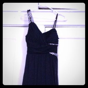 Dark navy formal dress. Only worn once SIZE 3