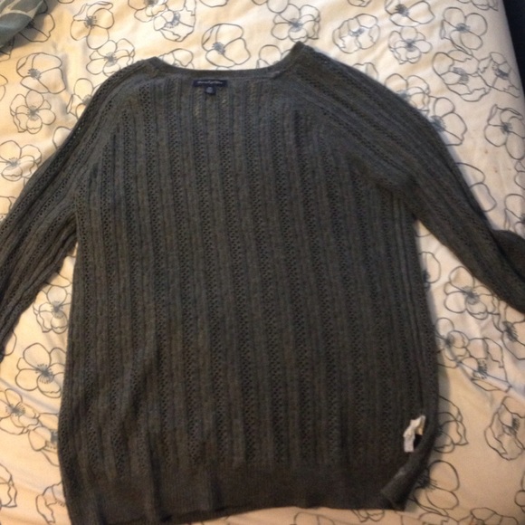 grey aeo sweater - Picture 2 of 2