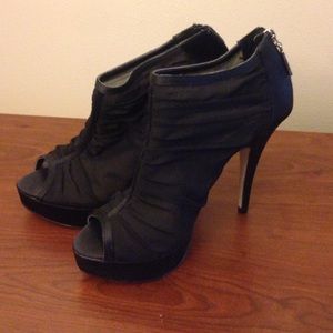 Chinese laundry heals