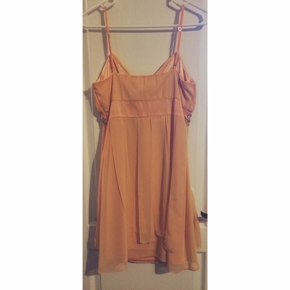 classic light pink dress with beautiful beading - Picture 2 of 2