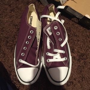 Grapewine low top converse