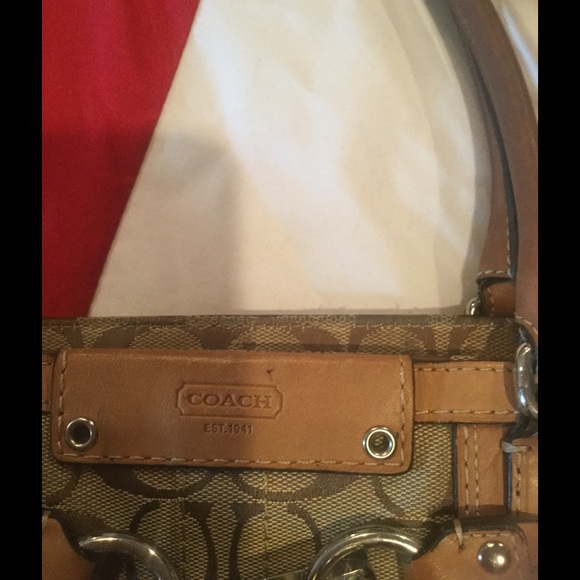 Coach purse - Picture 4 of 4