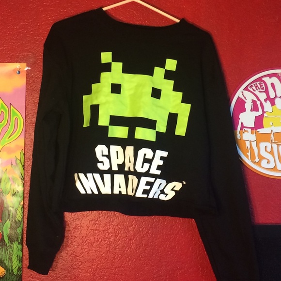 H&M cropped space invaders sweater.