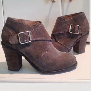 Gray lucky brand booties!