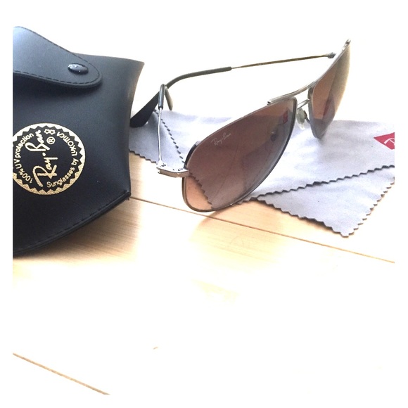 Ray-Ban Aviator Sunnies