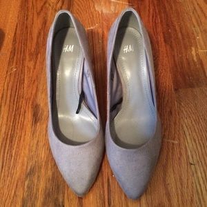 Grey Suede Mid Heels👠