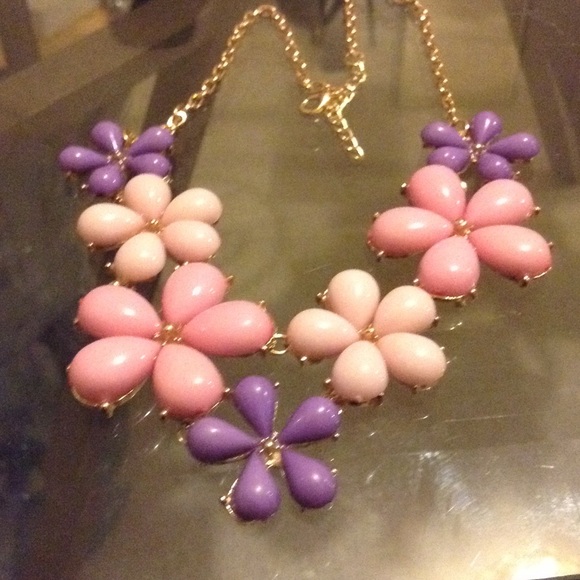 Necklace - Picture 2 of 2