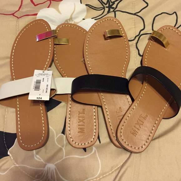 Agaci Shoes - SOLD🚫Sale 🎉!BUNDLE gold toe sandals