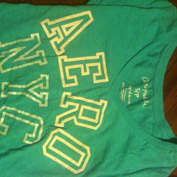 Aeropostale graphic tee