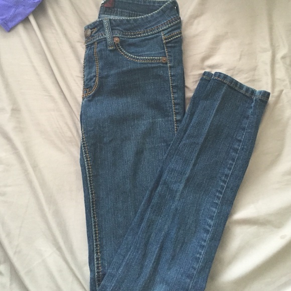 Fragile- skinny jeans