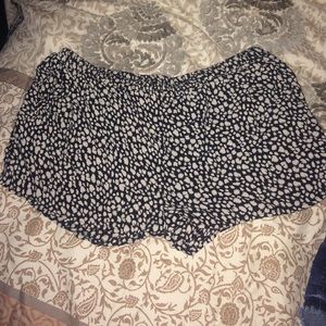 Black and white print shorts