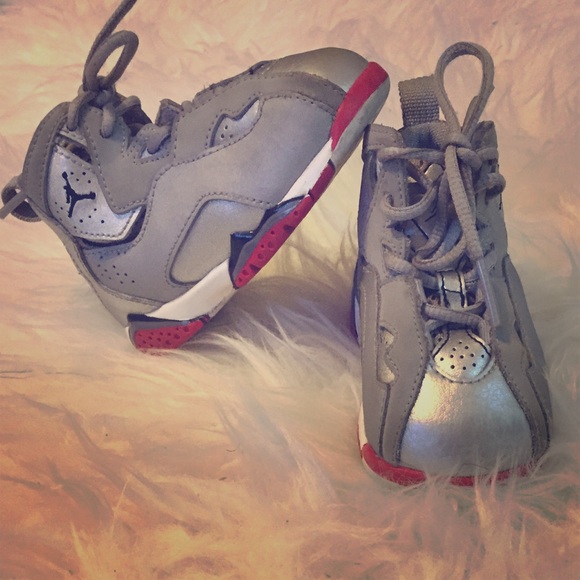 Toddler Jordans size 4c