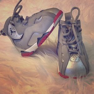 Toddler Jordans size 4c