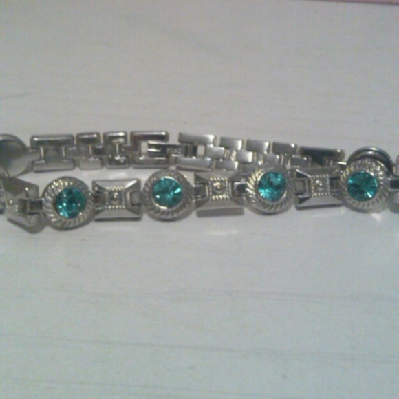 bracelet - Picture 1 of 1