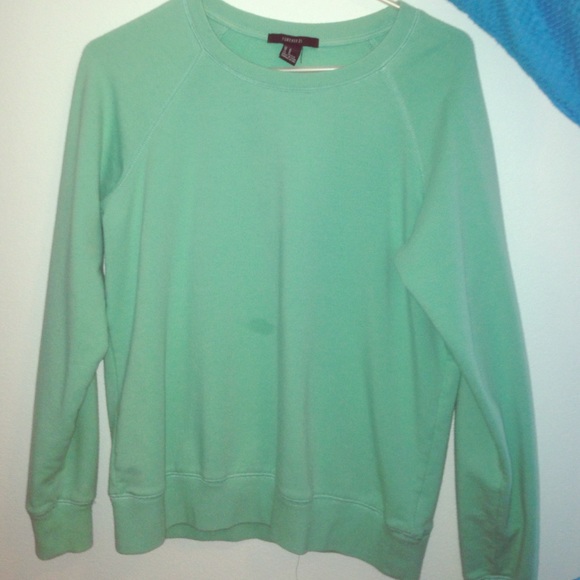 sweatshirt