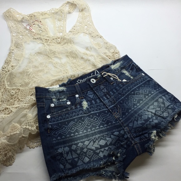 Umgee lace top size small/medium