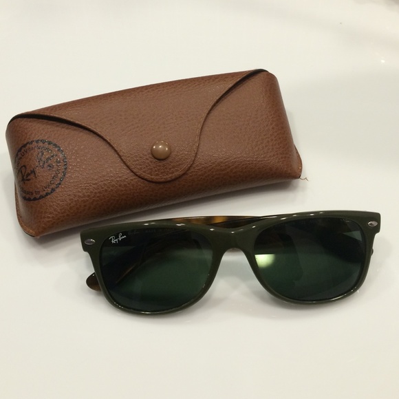 Ray Ban New Wayfarer Sunglasses