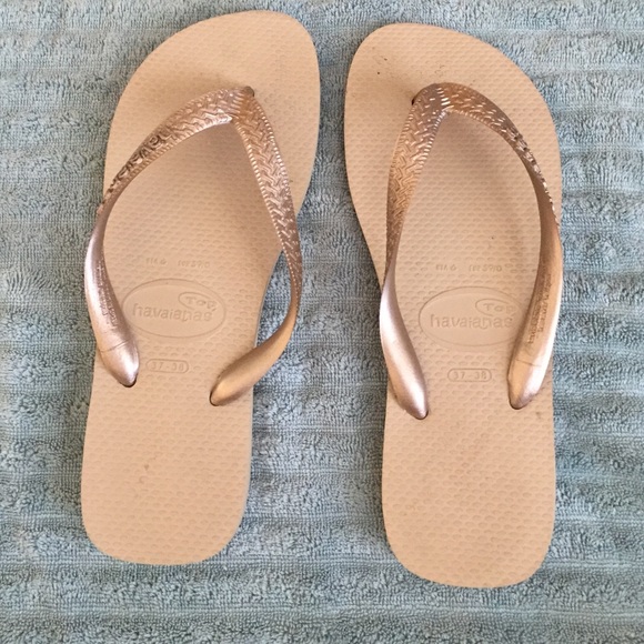 Gold havaianas size 6