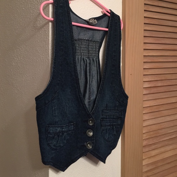 Blue Jean Vest - Picture 2 of 3
