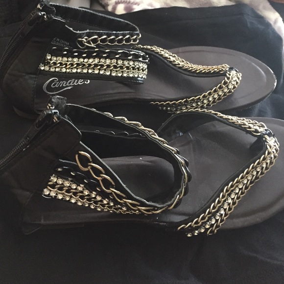 Black chained sandals