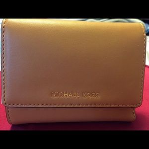 NEW PRICE DROP !! Michael Kors Leather Wallet