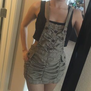 Overall skirt